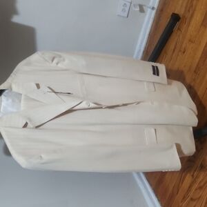 Elegant Cream Men's Suit